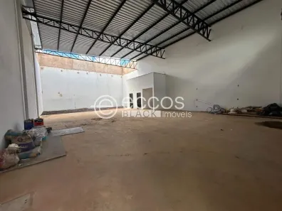 Imóvel Comercial com 1 Quarto à venda, 180m² no Aclimação, Uberlândia