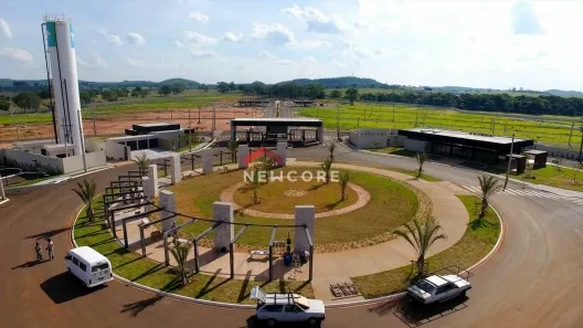 Lote/Terreno à venda, 304m² no Residencial Villa de León 2, Piratininga