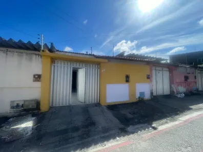 Casa com 2 Quartos para alugar, 100m² no Demócrito Rocha, Fortaleza