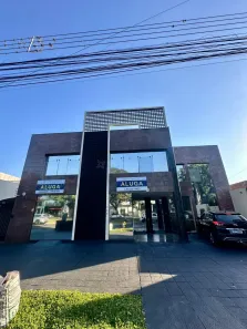 Prédio Comercial para alugar, 631m² no Zona 02, Maringá