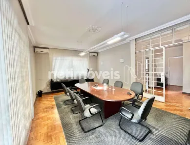 Casa com 5 Quartos à venda, 300m² no São Pedro, Belo Horizonte