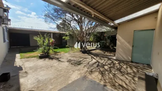 Casa com 3 Quartos à venda, 213m² no Brasil, Uberlândia