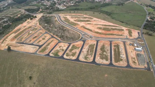 Lote/Terreno à venda, 140m² no Campo Grande, Campinas