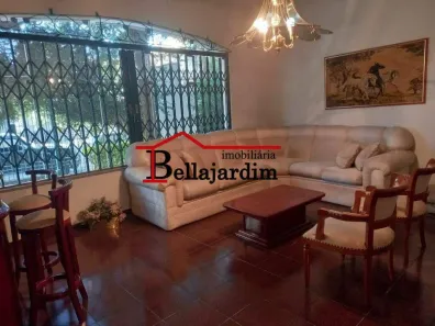 Sobrado com 3 Quartos à venda, 377m² no Vila Scarpelli, Santo André