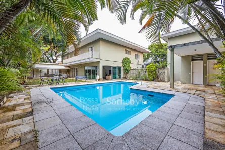 Casa com 5 Quartos à venda, 700m² no Jardim Luzitânia, São Paulo