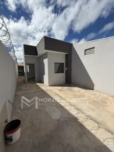 Casa com 3 Quartos à venda, 100m² no Independência, Montes Claros