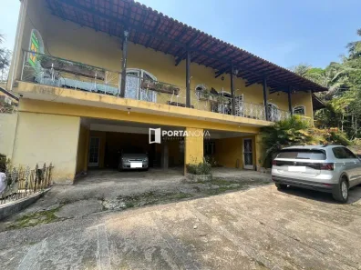 Fazenda/Sítio com 4 Quartos à venda, 600m² no Caputera, Cotia