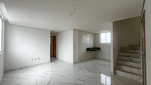 Cobertura com 2 Quartos à venda, 75m² no Araguaia, Belo Horizonte
