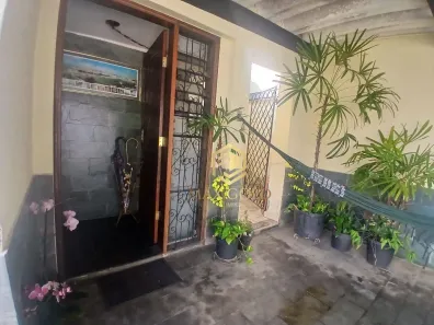 Casa com 3 Quartos para alugar, 120m² no Vila das Jabuticabeiras, Taubaté