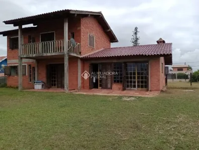 Sobrado com 5 Quartos à venda, 160m² no Santa Teresinha, Imbé