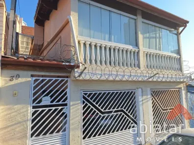 Sobrado com 3 Quartos à venda, 187m² no Jardim Wanda, Taboão da Serra