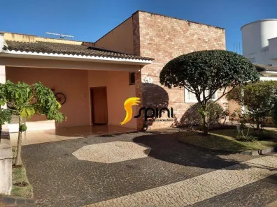 Casa de Condomínio com 3 Quartos à venda, 190m² no Jardim Inconfidência, Uberlândia