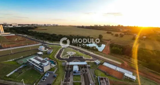 Lote/Terreno à venda, 286m² no Loteamento Portal do Vale II, Uberlândia
