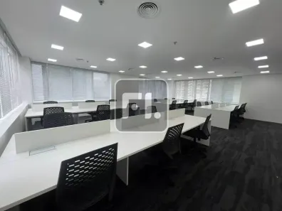 Sala Comercial para alugar, 220m² no Vila Gertrudes, São Paulo