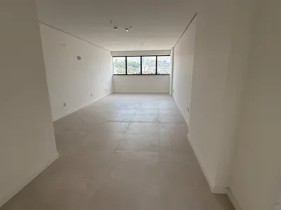 Sala Comercial para venda ou aluguel, 83m² no Centro, Juiz de Fora