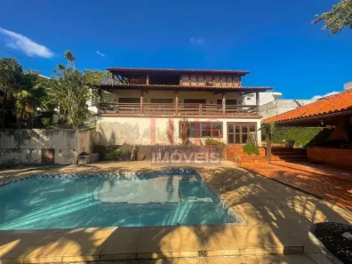 Casa de Condomínio com 4 Quartos à venda, 435m² no Camboinhas, Niterói