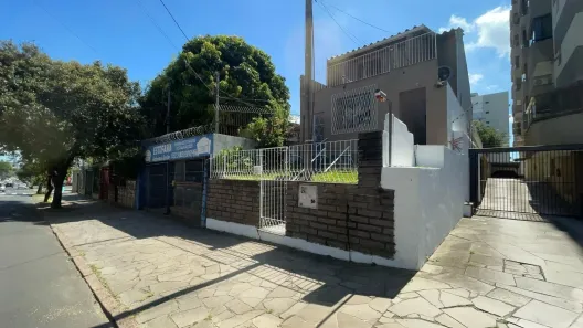 Imóvel Comercial para alugar, 220m² no Santana, Porto Alegre