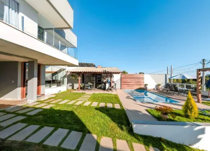 Casa com 4 Quartos à venda, 250m² no Nova Guarapari, Guarapari