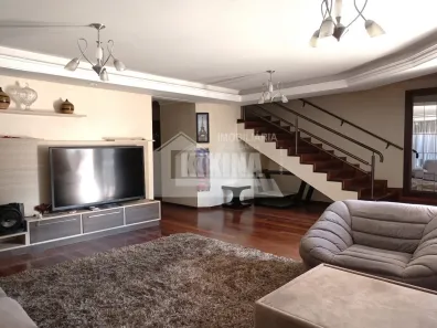Casa com 6 Quartos à venda, 550m² no Piriquitos, Ponta Grossa