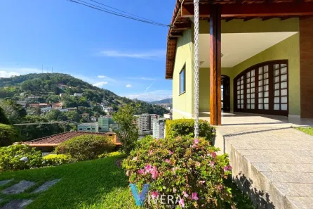 Casa com 4 Quartos para alugar, 170m² no Panorama, Teresópolis