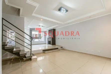 Sobrado com 3 Quartos à venda, 205m² no Pinheirinho, Curitiba