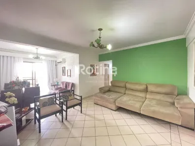 Apartamento com 3 Quartos à venda, 110m² no Centro, Uberlândia