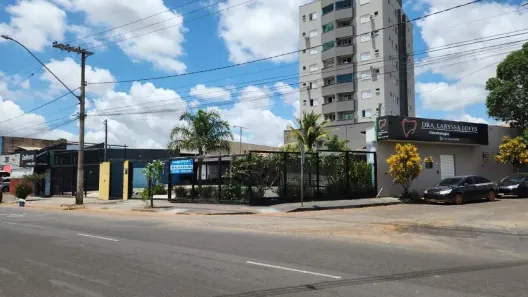 Lote/Terreno para alugar, 1100m² no Grand Ville, Uberlândia