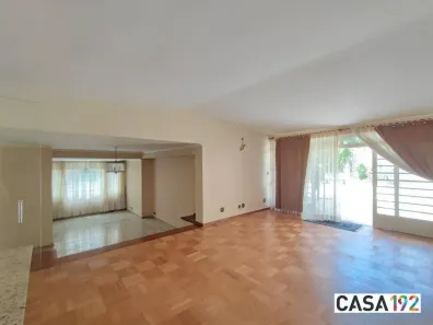 Casa com 4 Quartos para venda ou aluguel, 450m² no Campo Belo, São Paulo
