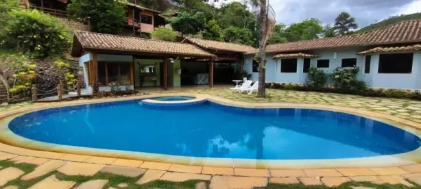 Fazenda/Sítio com 10 Quartos à venda, 700m² no Pedro do Rio, Petrópolis