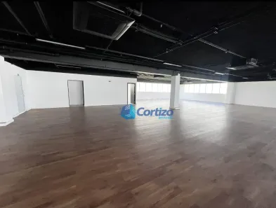 Sala Comercial para alugar, 2000m² no Vila das Hortências, Jundiaí