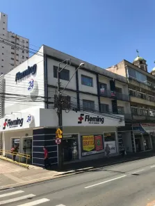 Apartamento com 3 Quartos para alugar, 130m² no Centro, Ponta Grossa