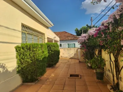 Casa com 3 Quartos à venda, 223m² no Jardim Universal, Araraquara
