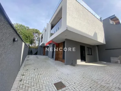 Sobrado com 3 Quartos à venda, 135m² no Uberaba, Curitiba