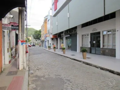 Apartamento com 2 Quartos à venda, 73m² no Centro, Florianópolis