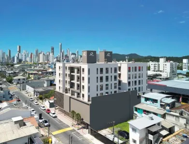 Apartamento com 2 Quartos à venda, 87m² no Municípios, Balneário Camboriú