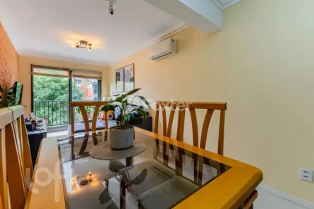 Apartamento com 2 Quartos à venda, 58m² no Mont Serrat, Porto Alegre