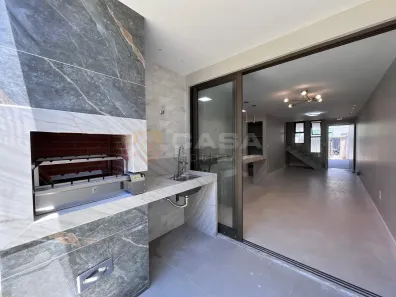 Casa com 3 Quartos à venda, 133m² no Morada de Laranjeiras, Serra
