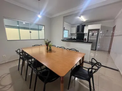 Casa com 3 Quartos à venda, 211m² no Residencial Humaitá, Goiânia
