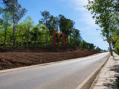 Lote/Terreno à venda, 360m² no São Victor COHAB, Caxias do Sul
