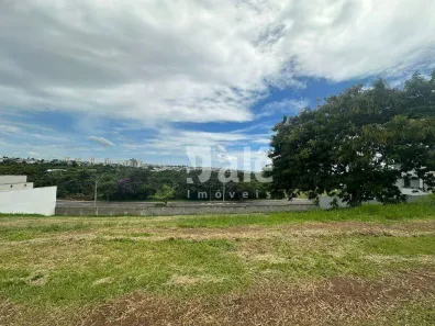 Lote/Terreno à venda, 715m² no Condomínio Reserva do Paratehy, São José dos Campos