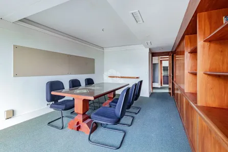 Sala Comercial à venda, 85m² no Floresta, Porto Alegre