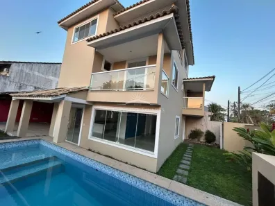 Casa com 3 Quartos à venda, 496m² no Mirante da Lagoa, Macaé