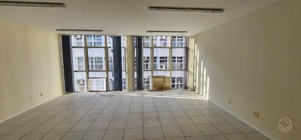 Sala Comercial à venda, 83m² no Centro, Florianópolis