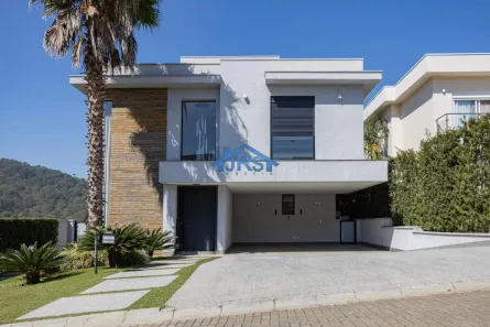 Casa de Condomínio com 3 Quartos à venda, 420m² no Tamboré, Santana de Parnaíba