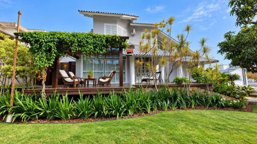 Casa com 4 Quartos para alugar, 350m² no João Paulo, Florianópolis