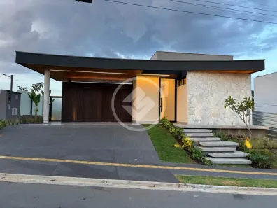 Casa de Condomínio com 3 Quartos à venda, 182m² no Jardins Sevilha, Aparecida de Goiânia