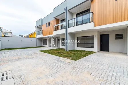 Sobrado com 3 Quartos à venda, 144m² no Xaxim, Curitiba