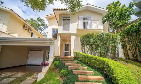 Casa com 3 Quartos à venda, 250m² no Bosque do Vianna, Cotia