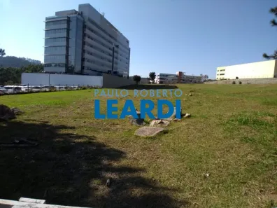 Lote/Terreno à venda, 2596m² no Tamboré, Santana de Parnaíba