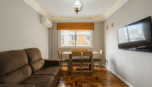 Apartamento com 2 Quartos à venda, 56m² no Independência, Porto Alegre